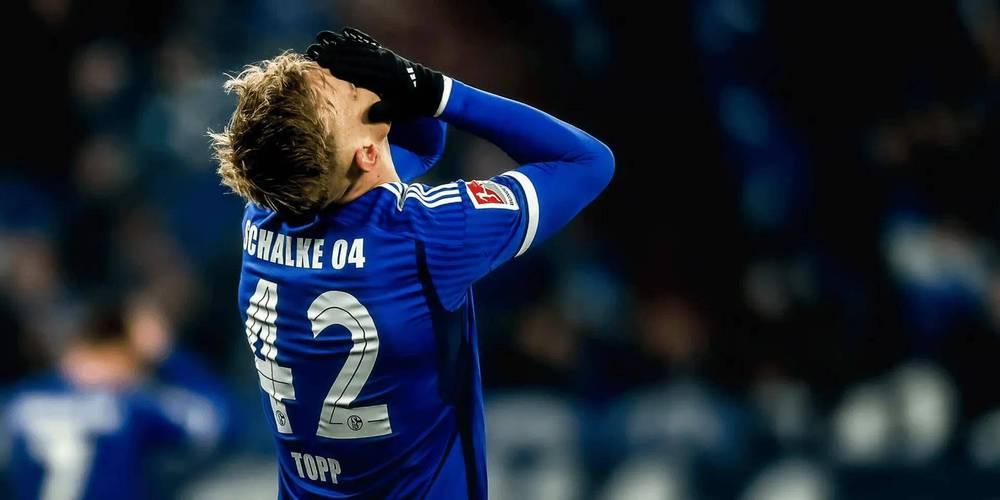 包含沙尔克球员宣布个人赛季目标的词条