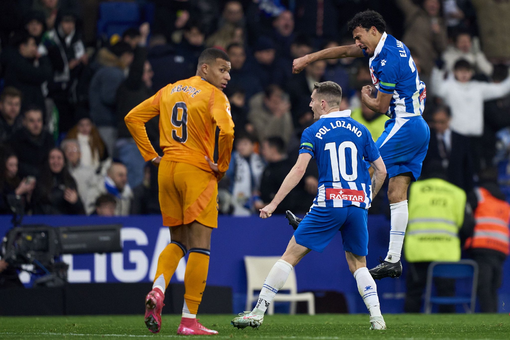 包含皇马遭遇意外失利,前景堪忧的词条 包含皇马遭遇意外失利,前景堪忧的词条