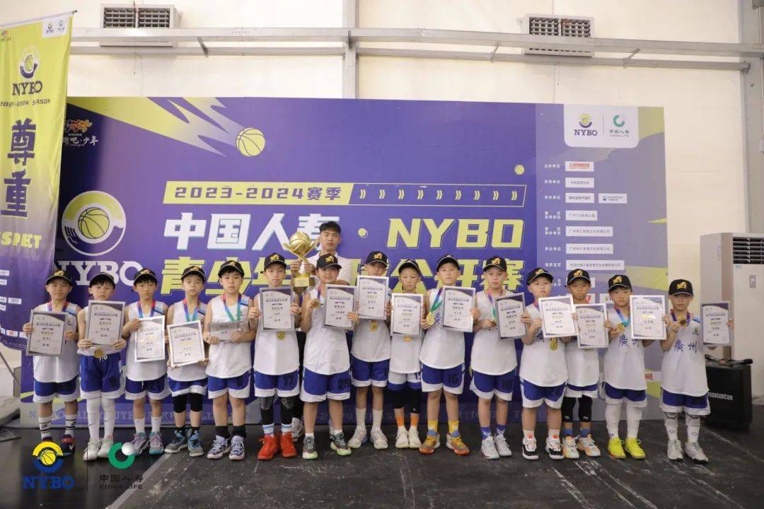 B体育新闻-包含篮球巡回赛席卷全国，吸引众多篮球爱好者的词条