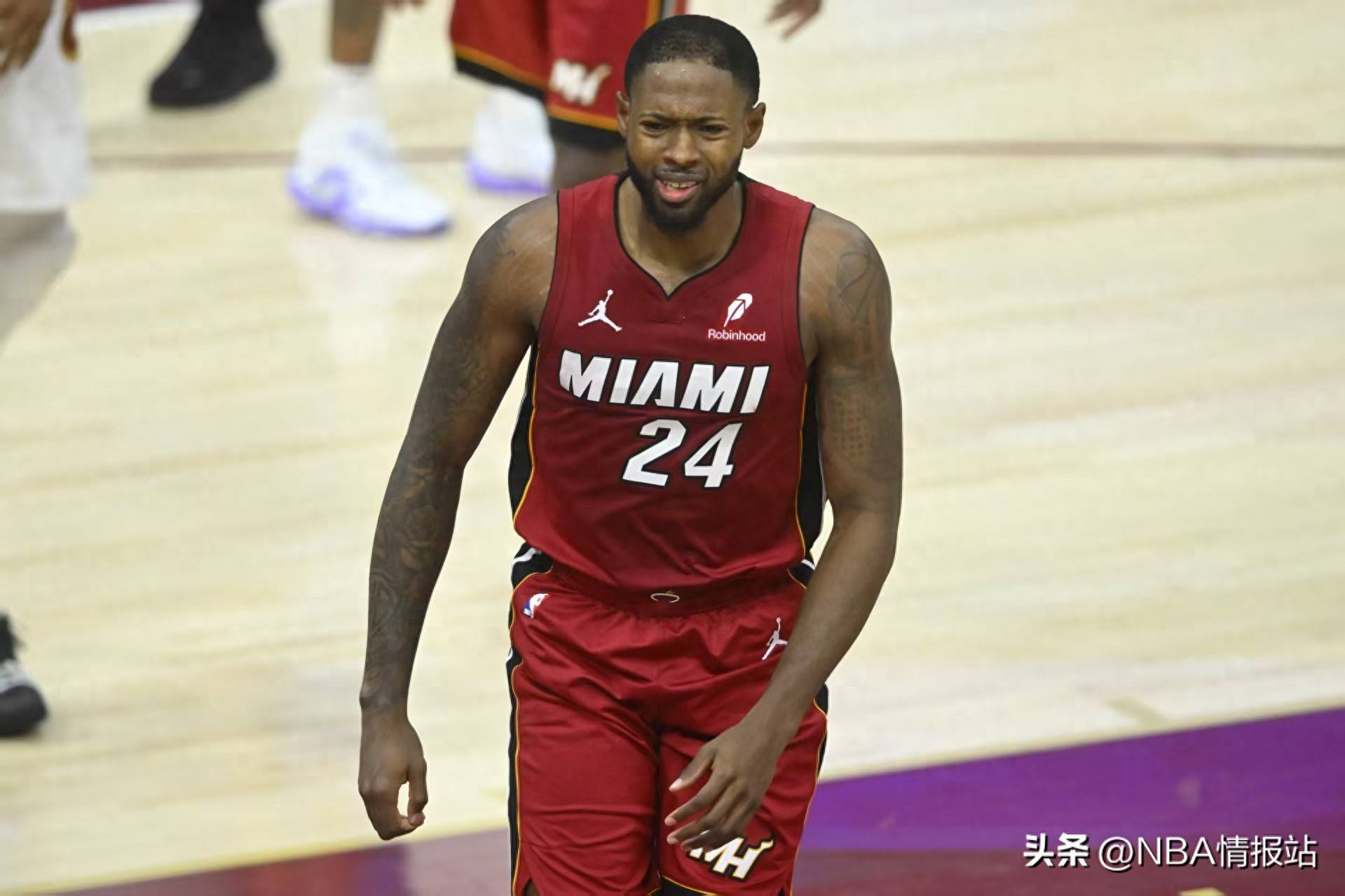 B体育下载-热火表现平稳，有望晋级东部前四的简单介绍