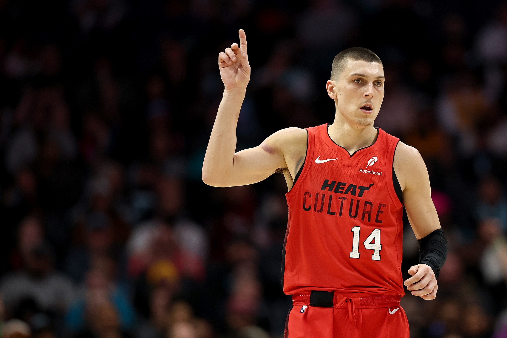 热火表现平稳,有望晋级东部前四的简单介绍 热火表现平稳,有望晋级东部前四的简单介绍