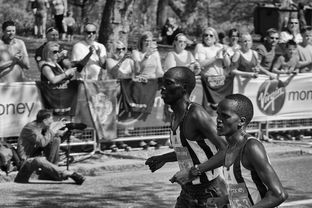 利物浦客场不敌亚特兰大，小组第一之争未定结果