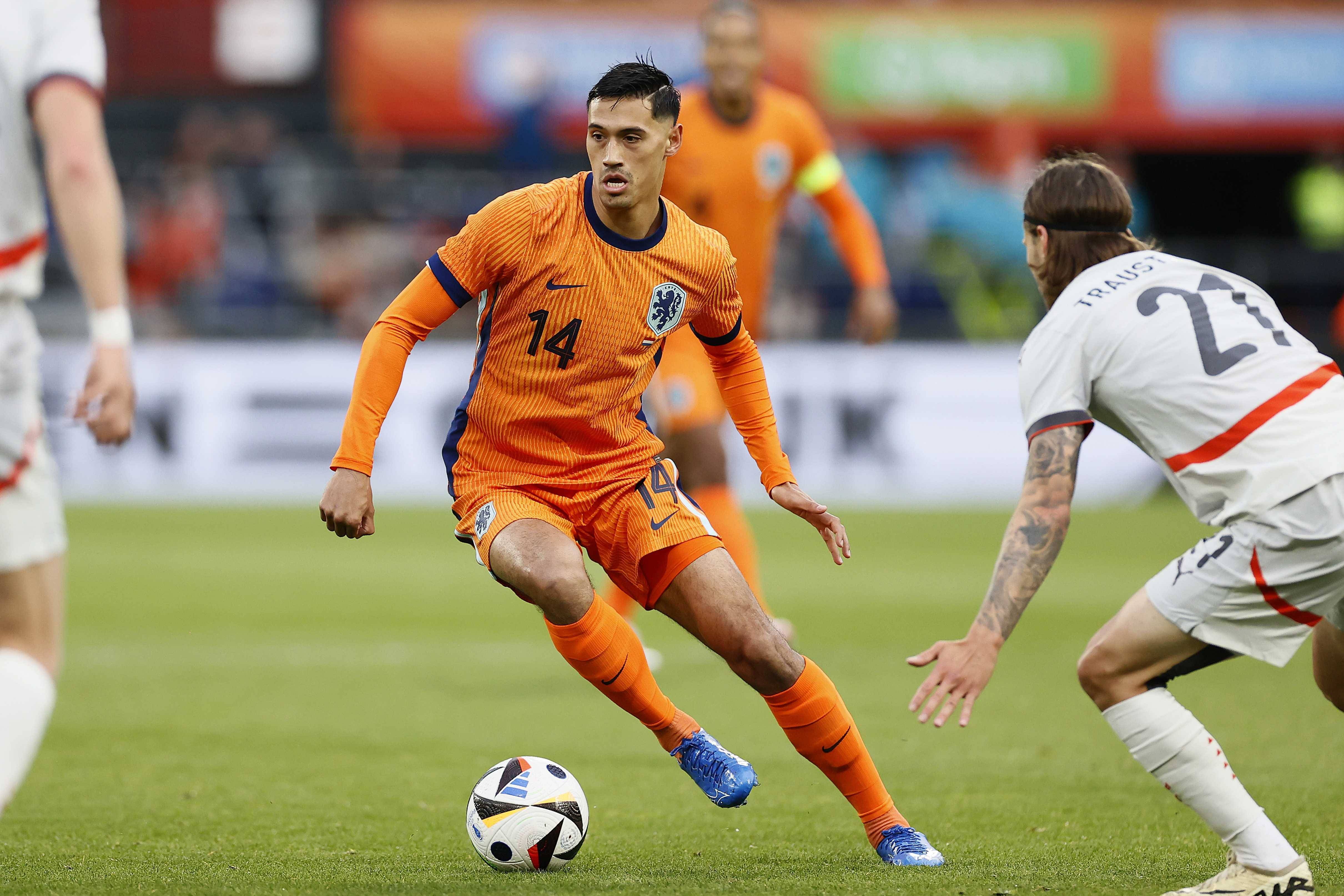 立陶宛队备战欧洲杯预选赛，全力备战