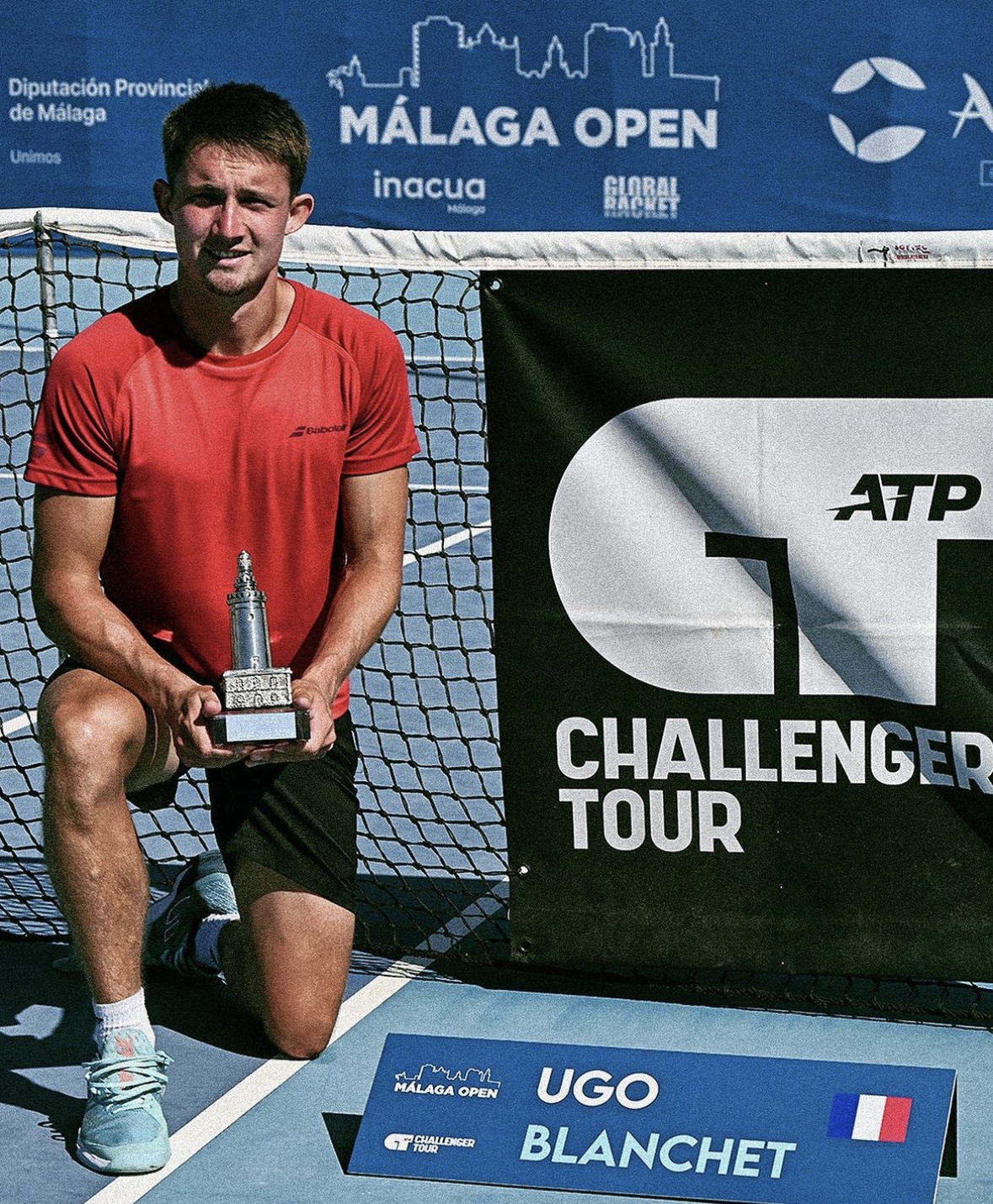 瓦朗谢纳在法国足球比赛中赢得胜利