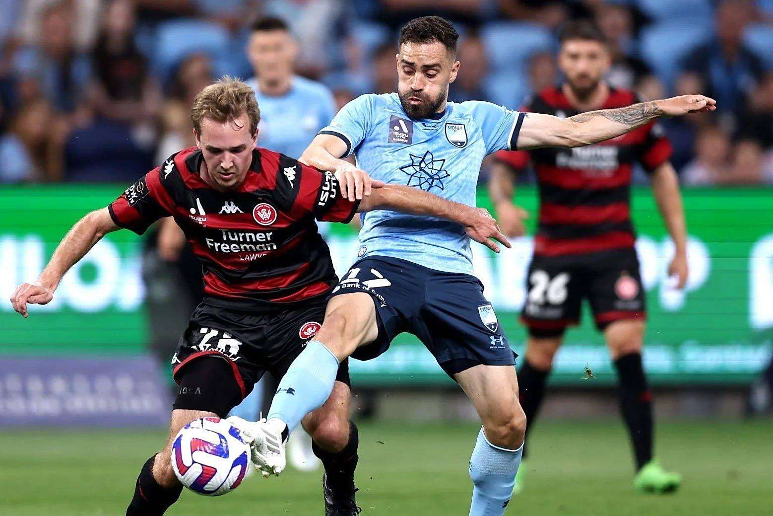 关于悉尼FC遭遇困境，在亚冠比赛中遭遇挑战的信息