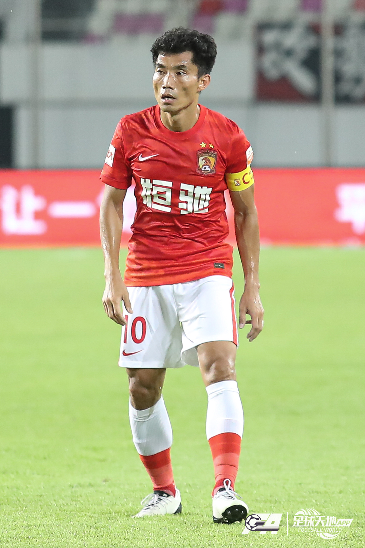 关于上海队胜出河南队，球场上的精彩瞬间令人回味无穷！的信息